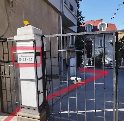 The Cathedral Apartament *